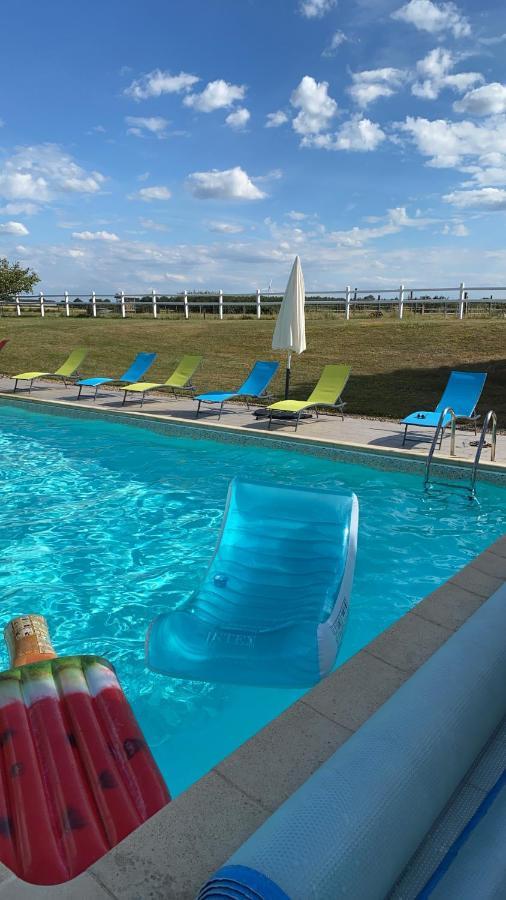 Kourline Villalunoterie Futuroscope Piscine Spa Oyre Dış mekan fotoğraf